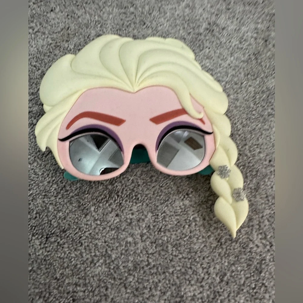 Elsa Character Sunglasses